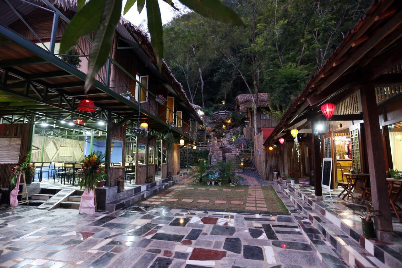 Green Hill Hostel & Tour Ha Giang Esterno foto
